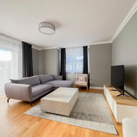 I Eschenlohe, Spacious Group Apartment, Mountain View