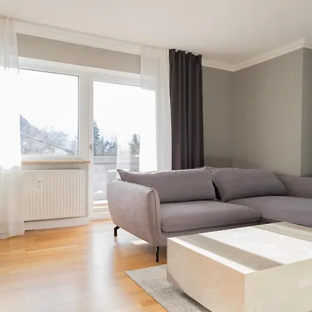 Apartamento I Eschenlohe, Spacious Group Apartment, Mountain View
