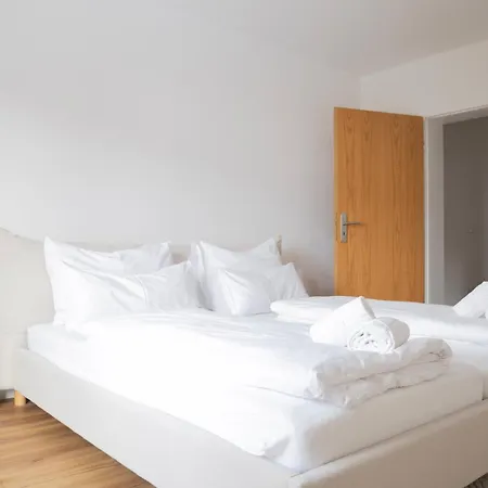 I Eschenlohe, Spacious Group Apartment, Mountain View * Eschenlohe