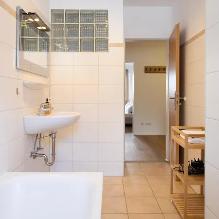 I Eschenlohe, Spacious Group Apartment, Mountain View Appartement