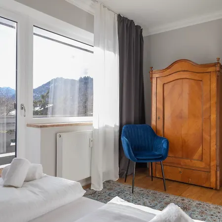 I Eschenlohe, Spacious Group Apartment, Mountain View Appartement