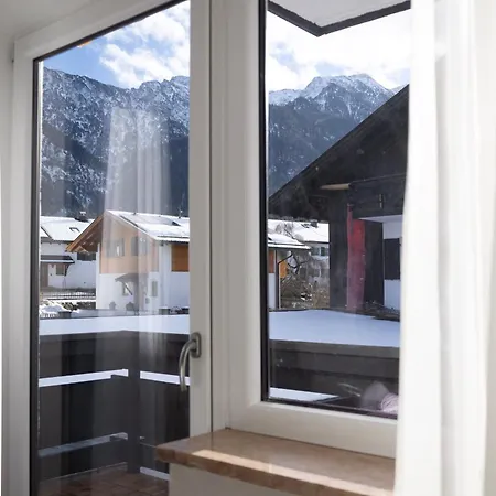 I Eschenlohe, Spacious Group Apartment, Mountain View Appartement Eschenlohe