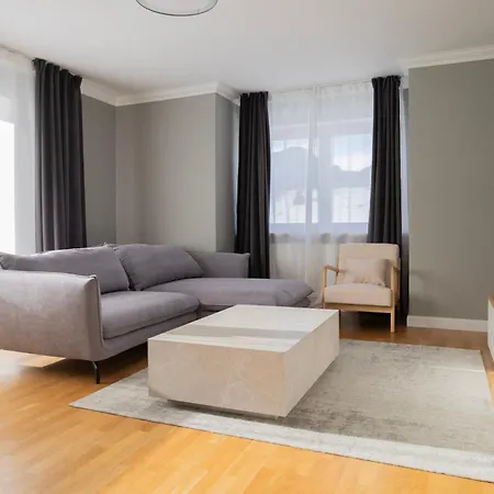 I Eschenlohe, Spacious Group Apartment, Mountain View * Eschenlohe
