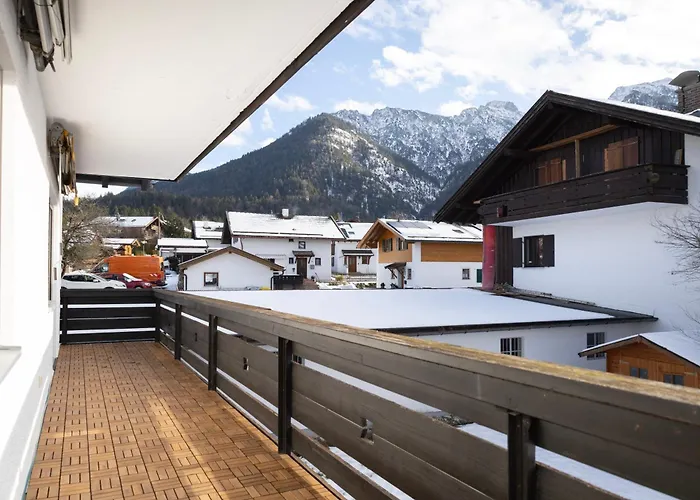 Apartamento I Eschenlohe, Spacious Group Apartment, Mountain View Eschenlohe