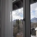 Apartman I Eschenlohe, Spacious Group Apartment, Mountain View *