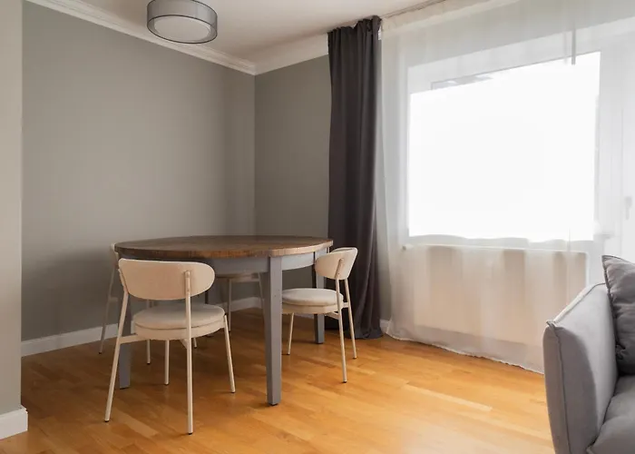 I Eschenlohe, Spacious Group Apartment, Mountain View شقة